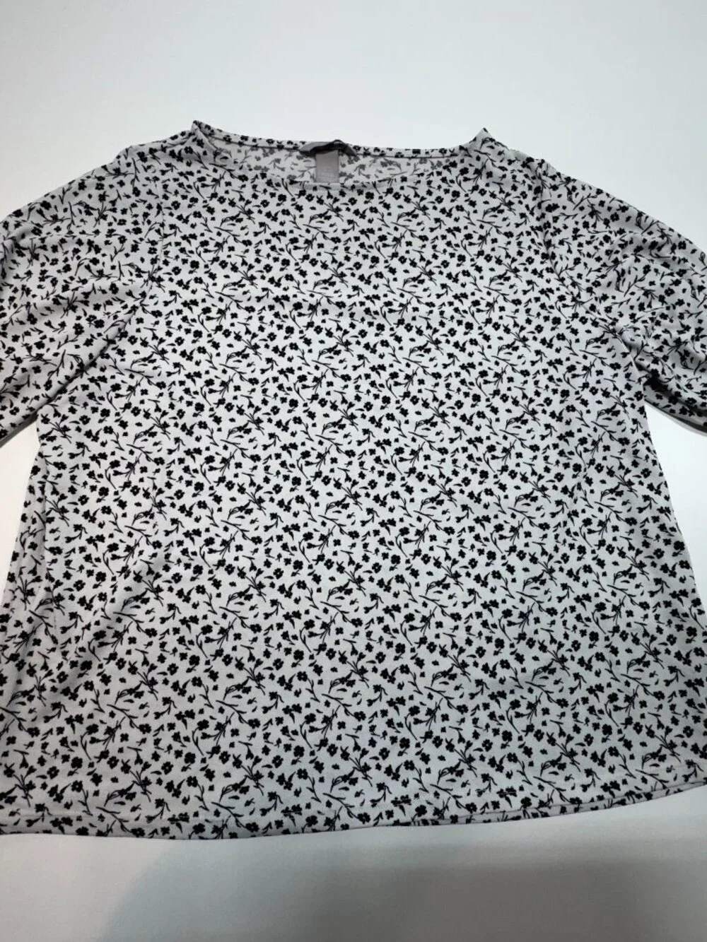 H&M White & Black Ditsy Floral Puff Sleeve Blouse Top – XL - Picture 2 of 12